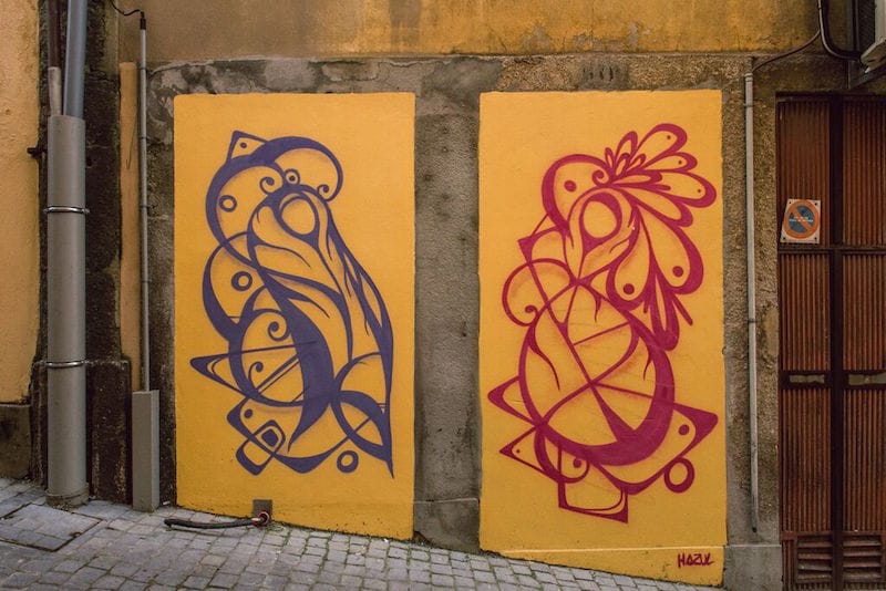 Amarelo. graffiti