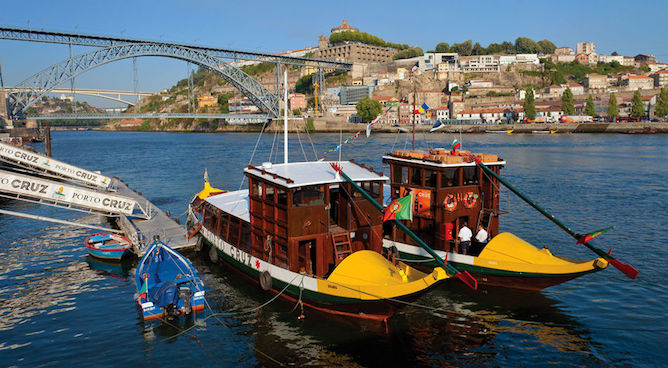 rabelo boat douro river porto