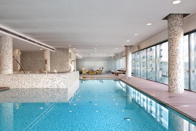 hotel aveiro melia indoors swimming pool
