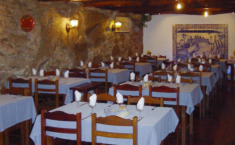 restaurantes para jantares de grupo no porto adega do carregal