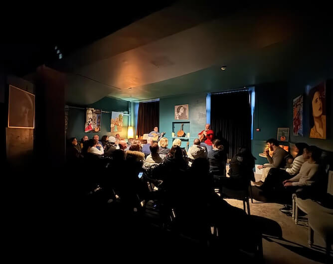 fado show porto sao bento train station