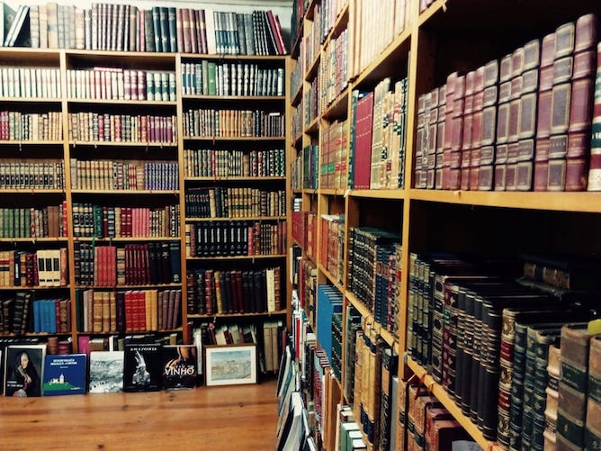 second-hand bookshop porto livraria academica