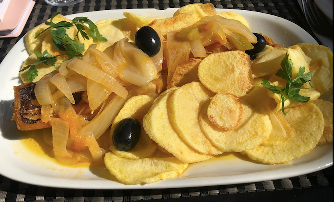 adega viseu porto fried codfish