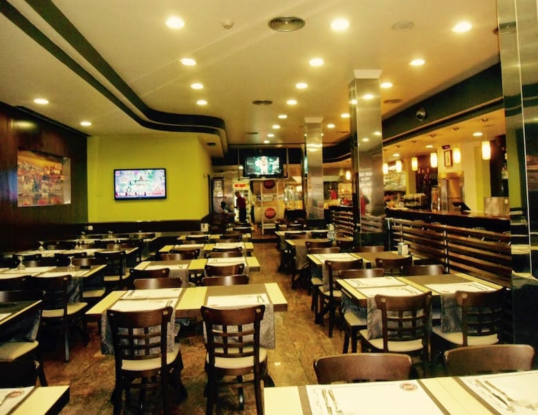 cervejaria diu traditional restaurant porto to watch football