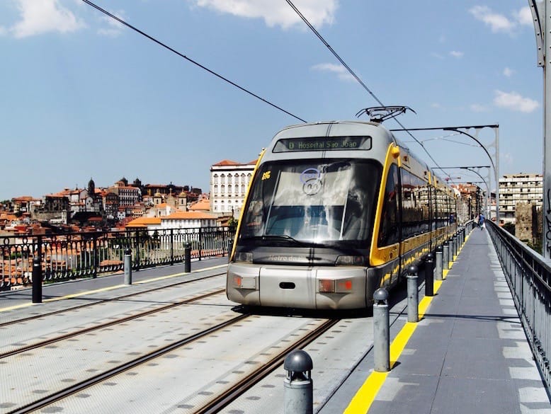 how to use the metro of porto