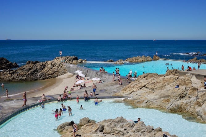 alvaro siza swimming pool porto