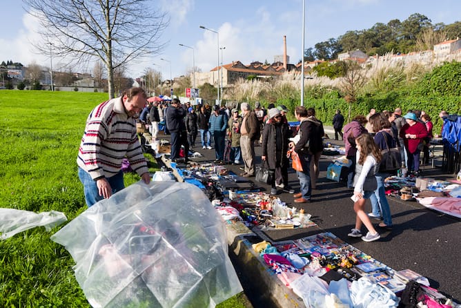 avoid tourists downtown porto avoid tourists downtown porto