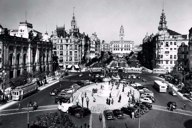 old liberdade sqaure porto