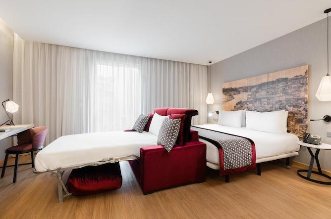 hotel eurostars porto double bed sofa bed