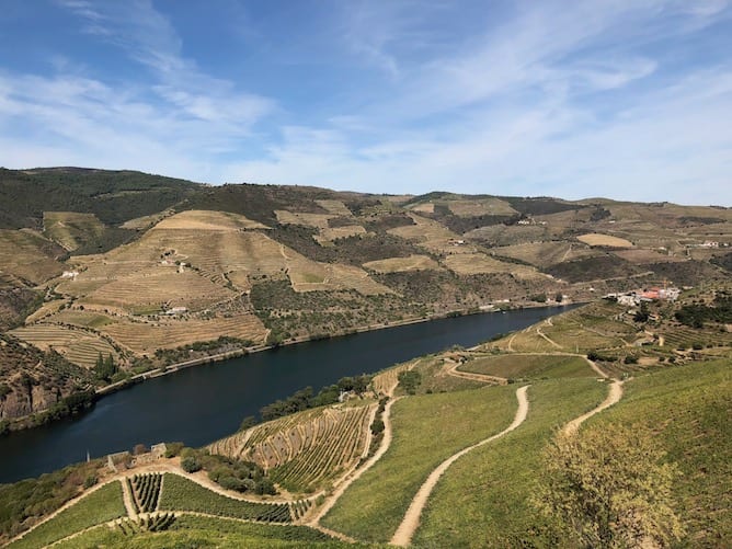 reasons to visit douro valley