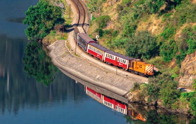 berühmter Zug Douro-Tal