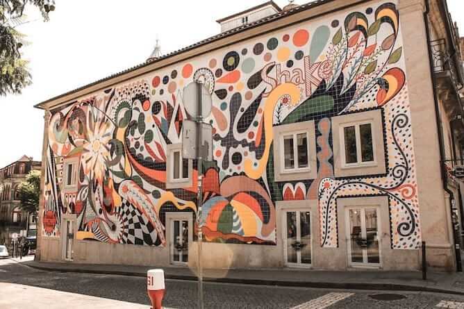 mural joana vasconcelos azulejos tiles porto