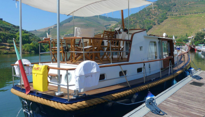 private boat douro valley