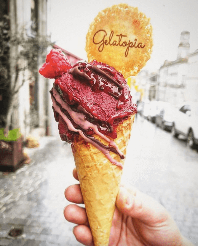 raspberry ice cream gelatopia porto