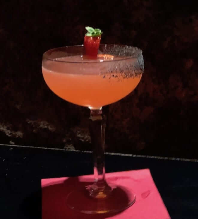 signature cocktail terraplana bar porto