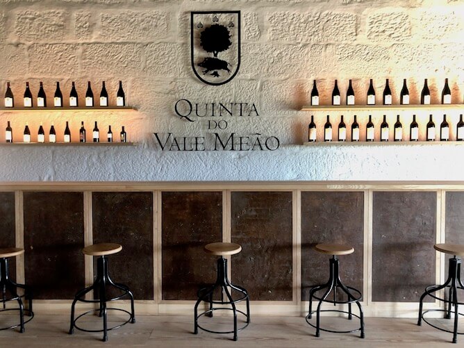 tasting room quinta vale meao