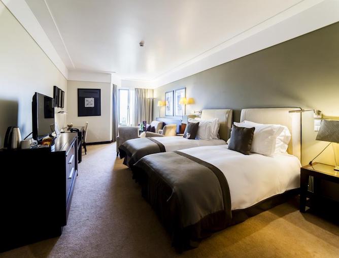 crowne plaza hotel porto doppel zimmer