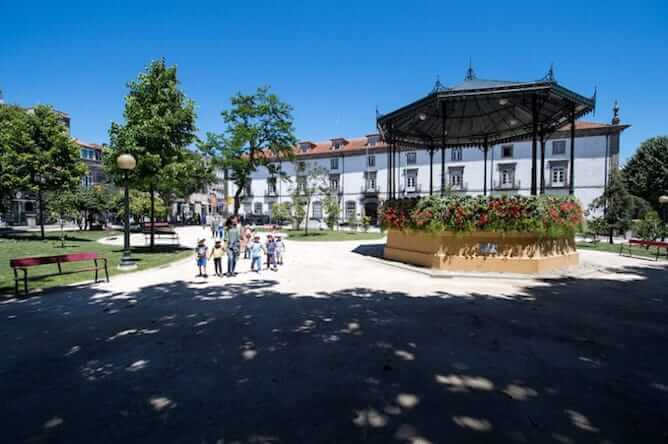 sao lazaro public garden porto