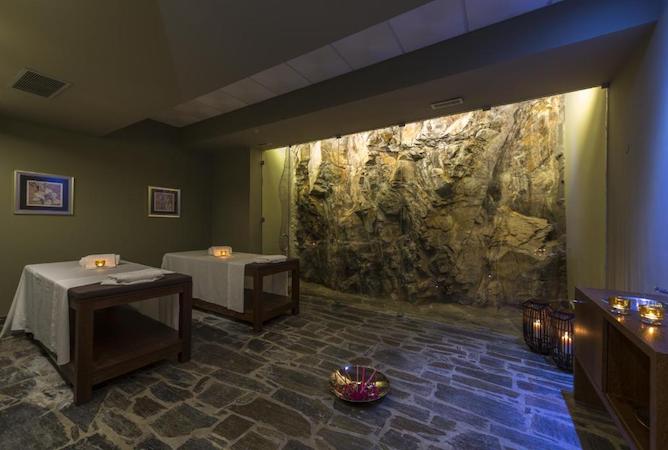 vila gale massage room hotel spa douro valley