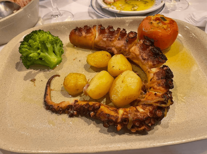 octopus potatoes grade restaurant