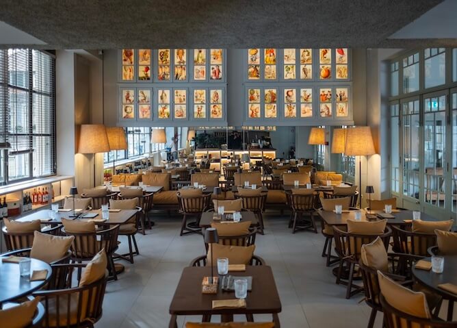 casa vegetariana bolhao market dining room