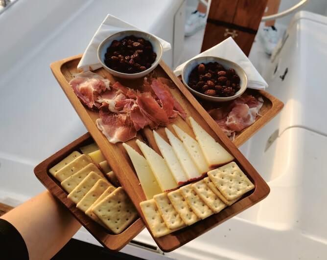 cheeses smoked meats crackers