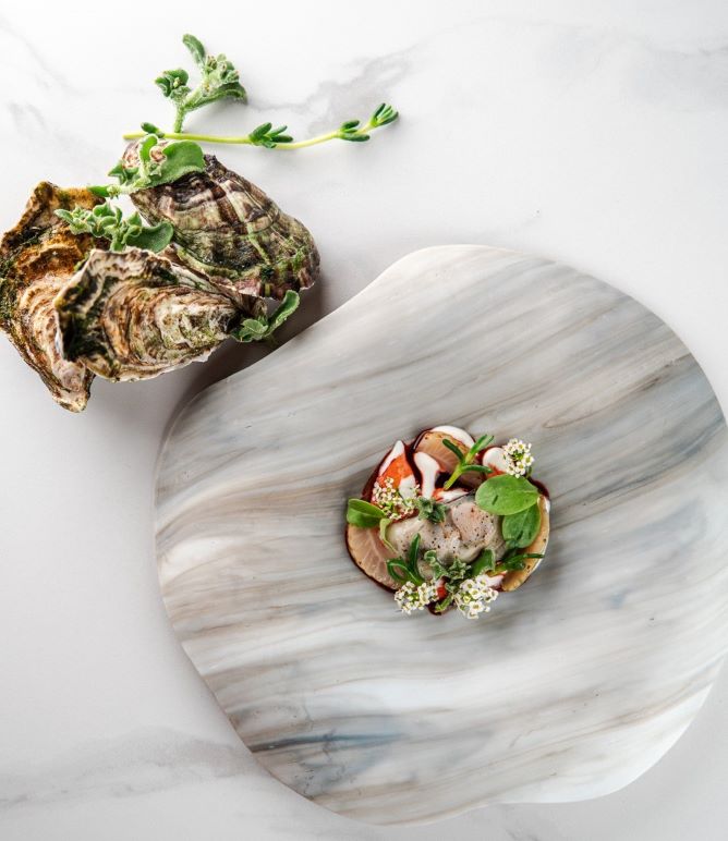 le monument oysters michelin star restaurants in porto