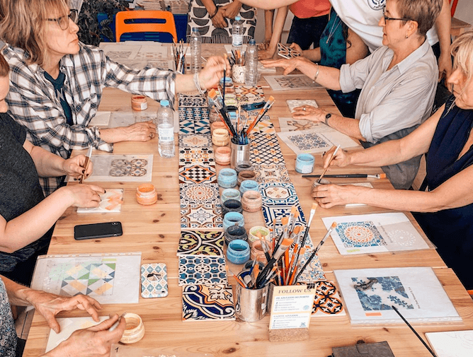 painting azulejo tiles workshop porto