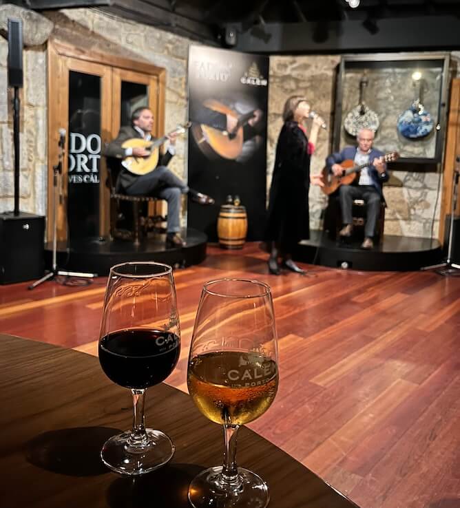 fado show at port wine cellar