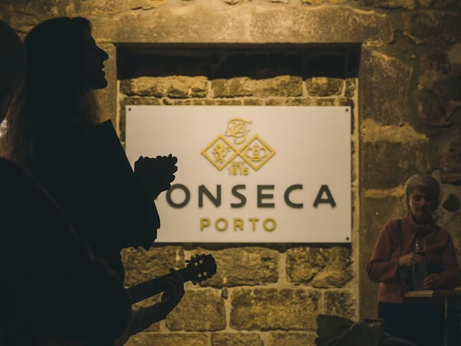 fonseca wine lodge porto fado show